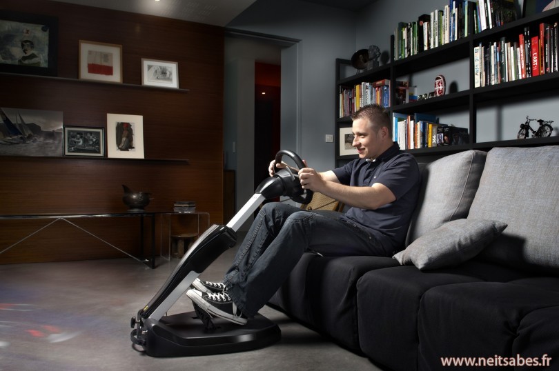 J'ai testé le volant cockpit de Thrustmaster 450 Ferrari Vibration Italia