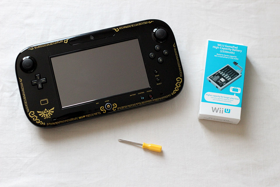 Tuto Changer la batterie du Gamepad de la Wii U (1)