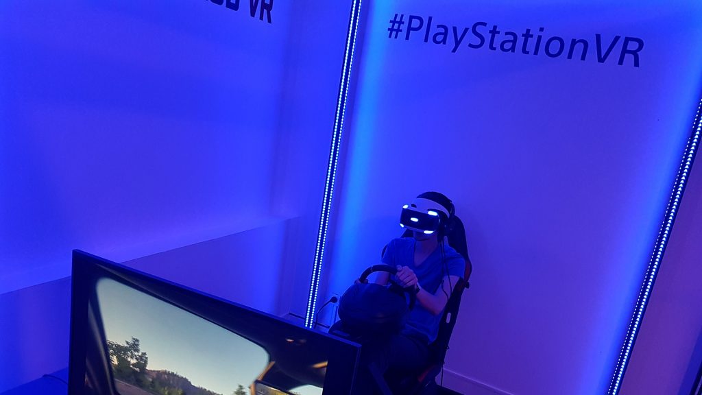 jai-joue-a-drive-club-vr-avec-le-playstation-vr-et-un-volant